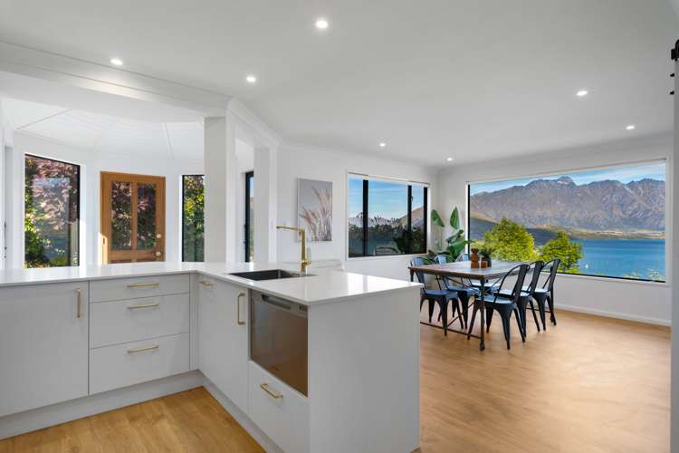 19b Richards Park Lane Fernhill/Sunshine Bay_11