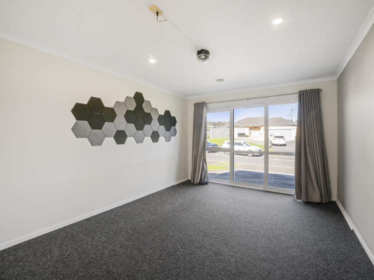 27 Teelin Place Flat Bush_17