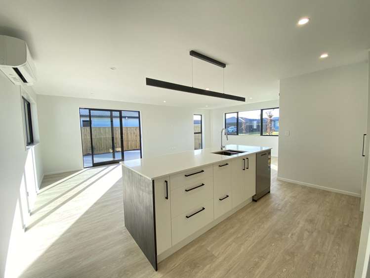 68 Benashet Drive Lincoln_8