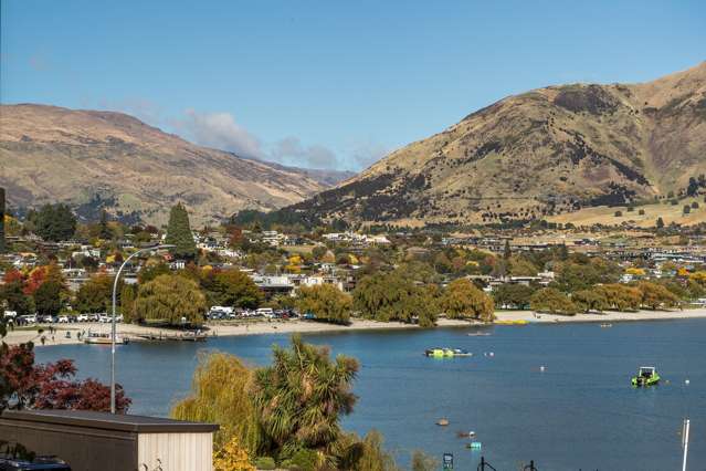 Apt 7 Marina Terrace, 65-95 Lakeside Road Wanaka_4