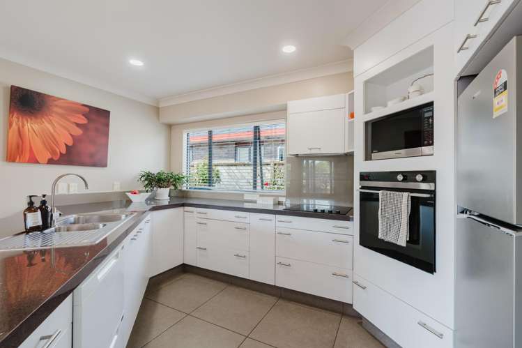 5 Earls Court Hillcrest_7