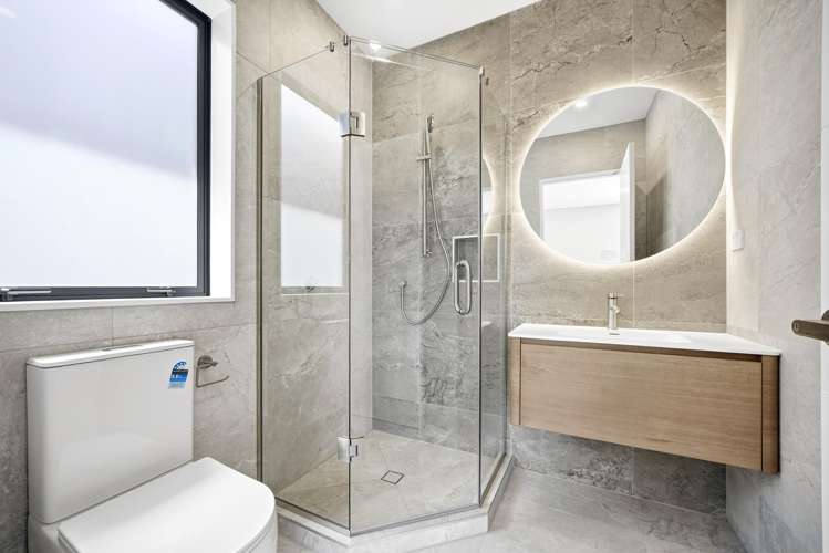 76 Huanui Drive Orewa_14