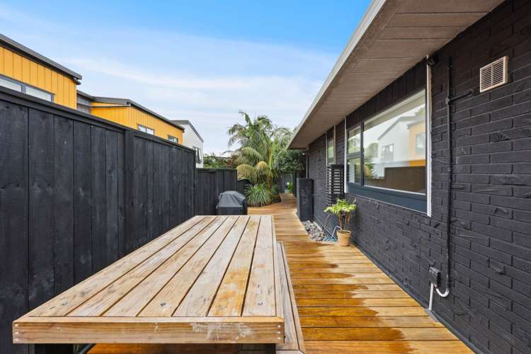 3/132 Onewa Road Northcote_5