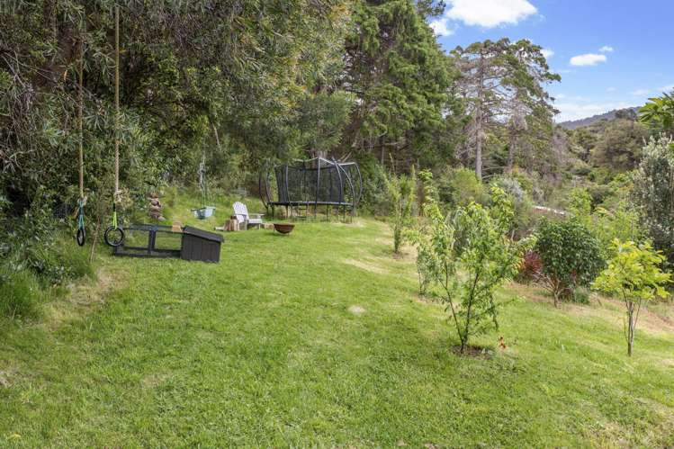 619 Huia Road Parau_10