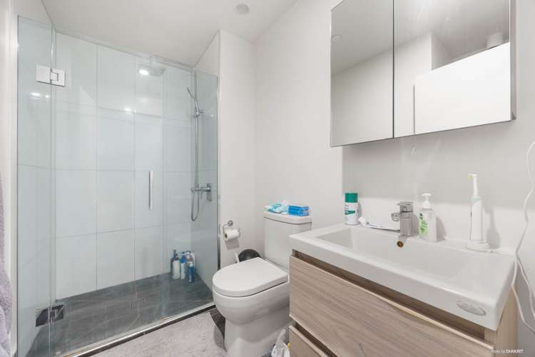 907/70 Anzac Avenue City Centre_8