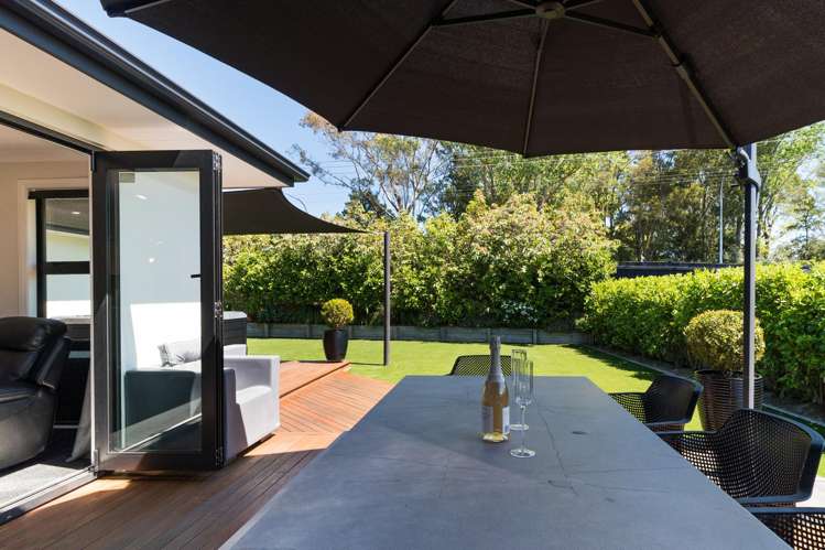 19 Coutts Way Fitzherbert_24