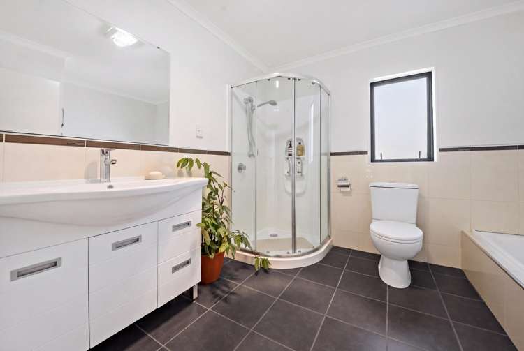 66 Saralee Drive Manurewa_16