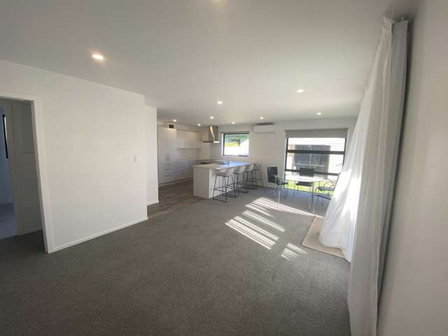 907 Oliphant Road 10495_1