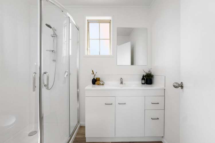 2/2 Marua Road Ellerslie_13