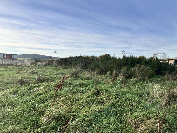 8 Manuka Street Colac Bay_2