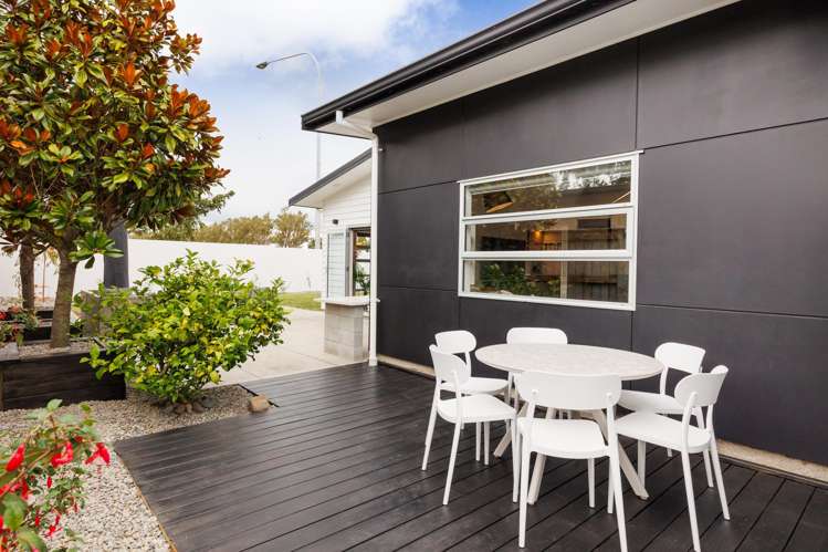 2 Chestnut Close Kelvin Grove_29