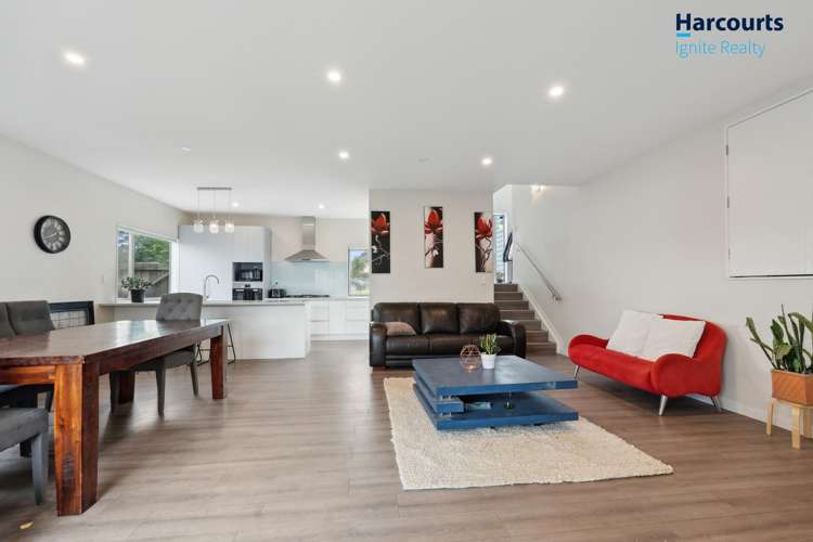 11 Regis Park Drive_3