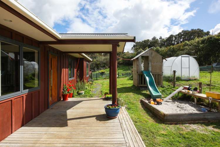 165 Pekanui Road Puketotara_37