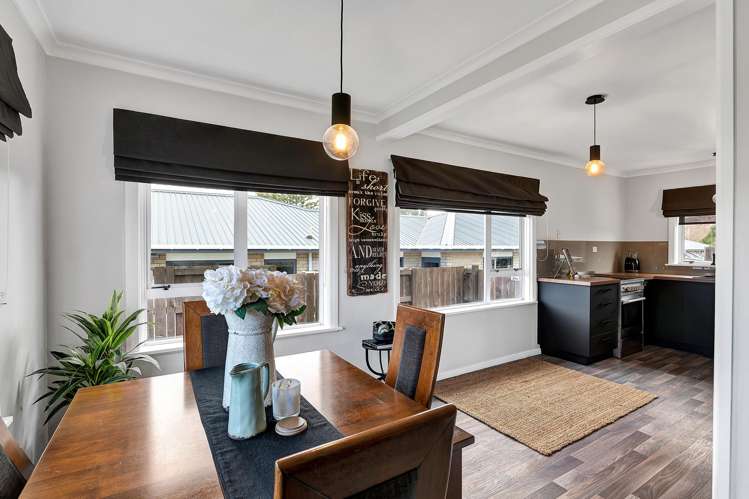 98 Brecon Road Stratford_6
