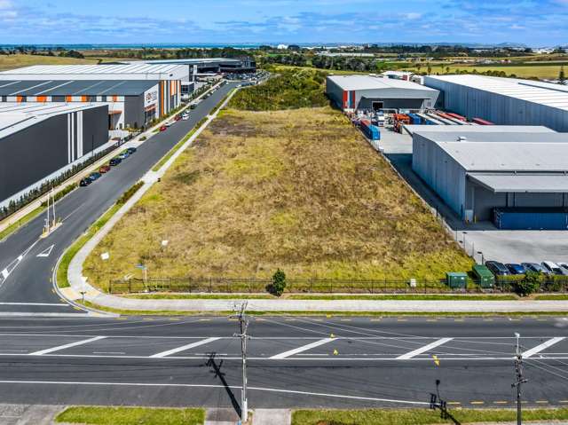 76 Tidal Road Mangere_1