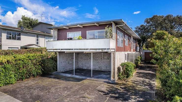 A one-bedroom apartment at 24/137 Quay Street, in Auckland Central. The ground rent for the unit is $28,000 a year. Photo / Supplied