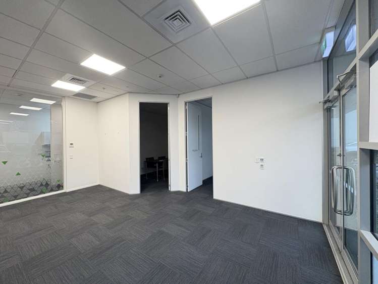 92 Russley Road Russley_17