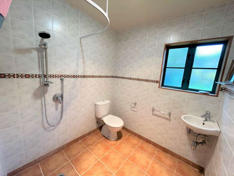 20 Meadow Crescent Te Atatu South_22