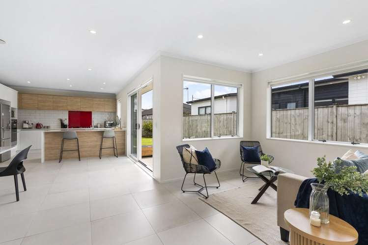 21 Waituarua Drive Takanini_11
