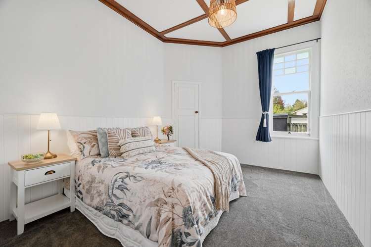 11 John Road Fairy Springs_8