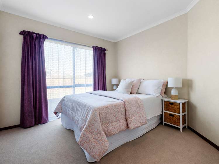 26 Farnborough Drive Nawton_10