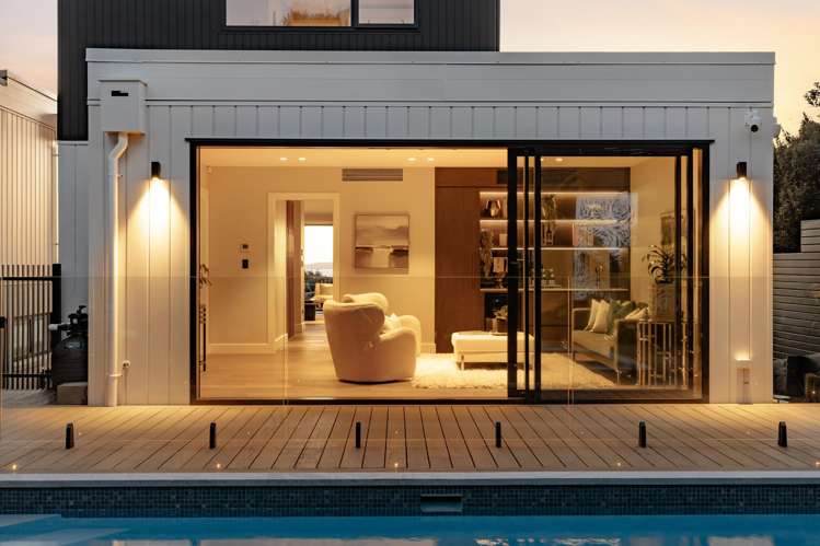 52 Beach Road Castor Bay_13