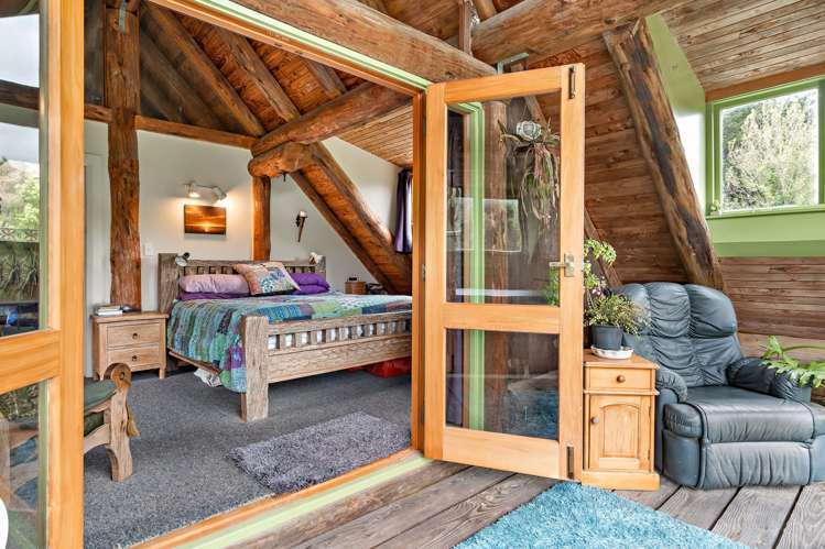 1321 Pack Spur Road Mataikona_10