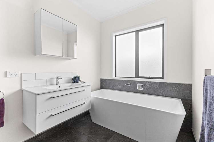 48 Papawhero Drive Bell Block_8