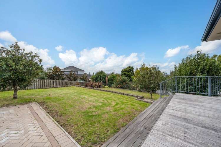 10 Beach Road Mellons Bay_16