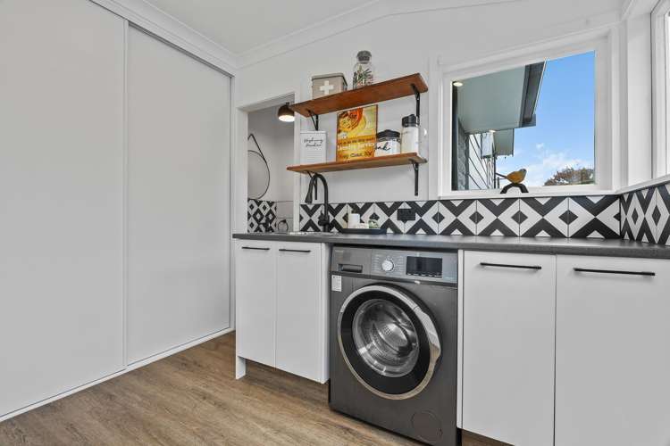 61 Inkerman Street Renwick_23