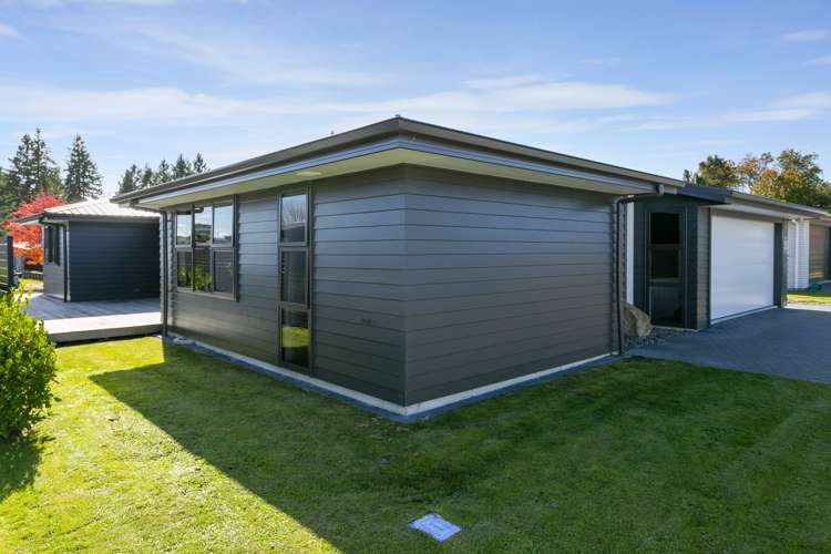 3 Bastille Court Rangatira Park_15