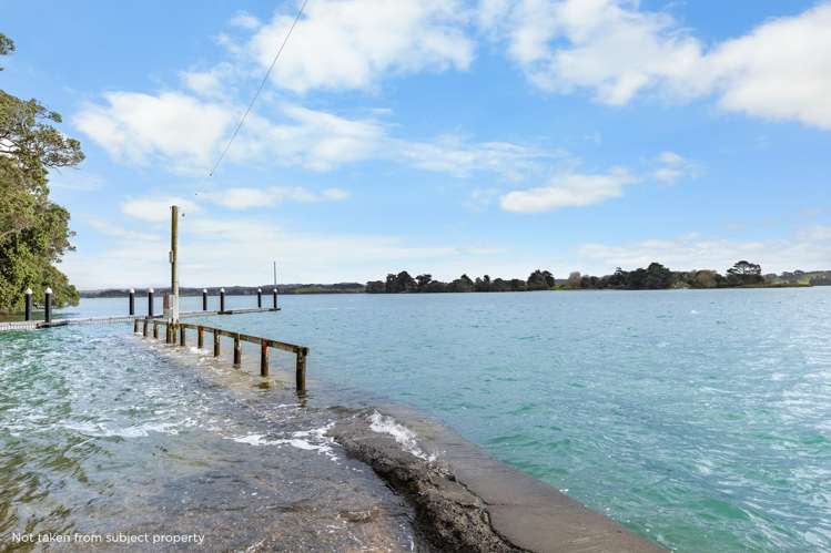 74 Wharf Road Clarks Beach_20