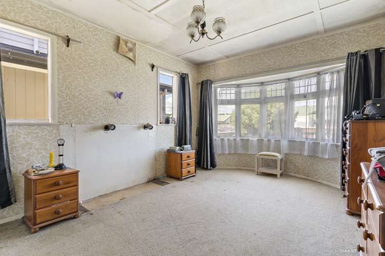 49 Tauhinu Road Miramar_8