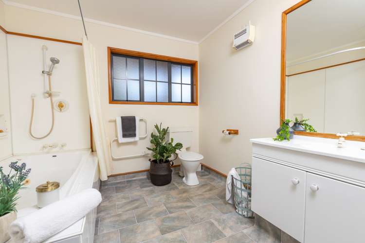 27b Jordan Terrace Masterton_15