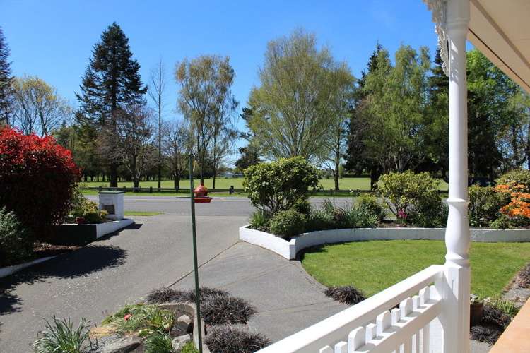 221 Middle Road Allenton_0