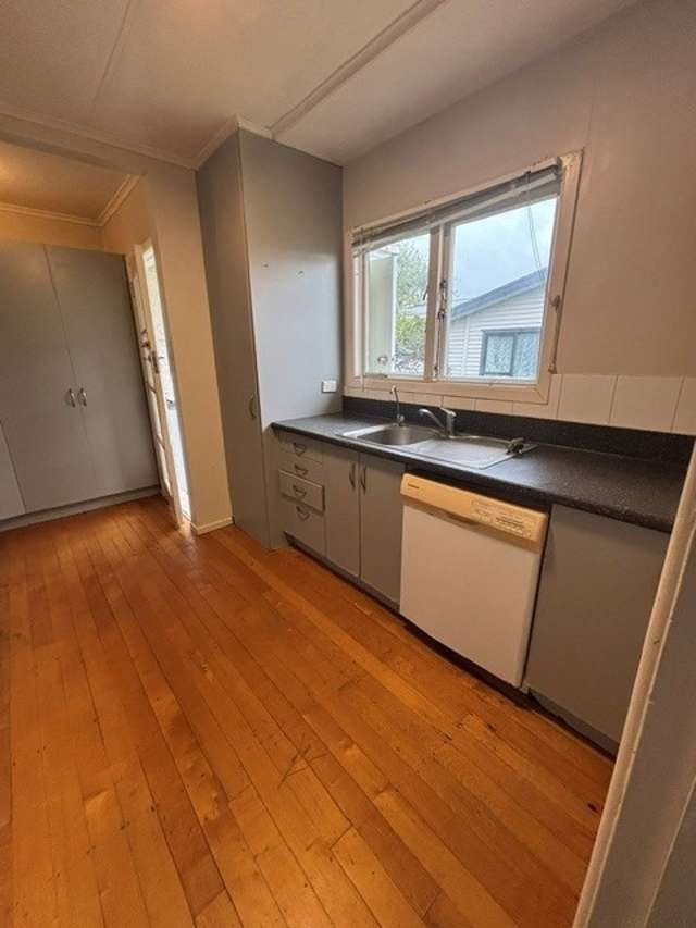 19 CARLISLE STREET Greerton_3