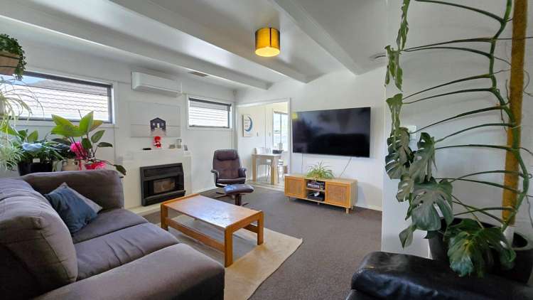  15 Wright Street Wainuiomata_6