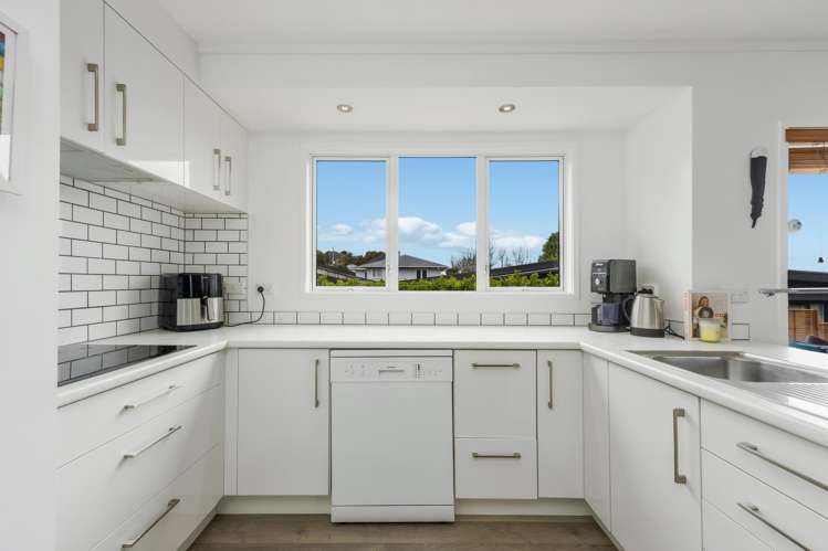 1/50 Carlisle Road Browns Bay_8