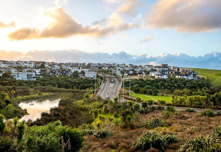 5/1090 Beach Road Torbay_31