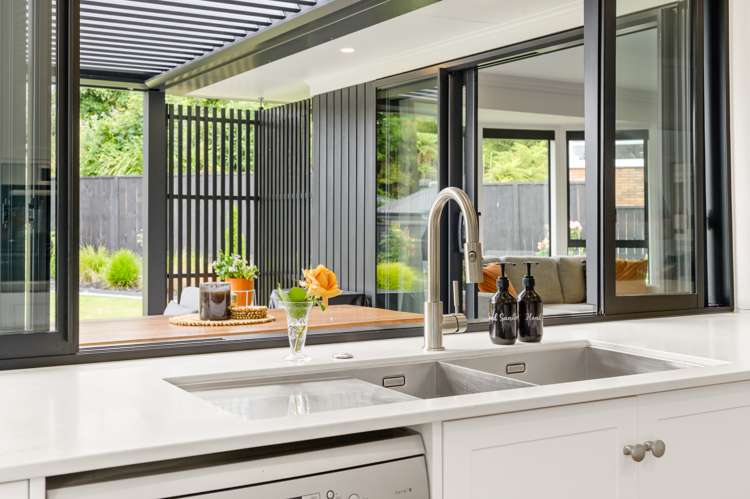 1044 River Road Queenwood_13