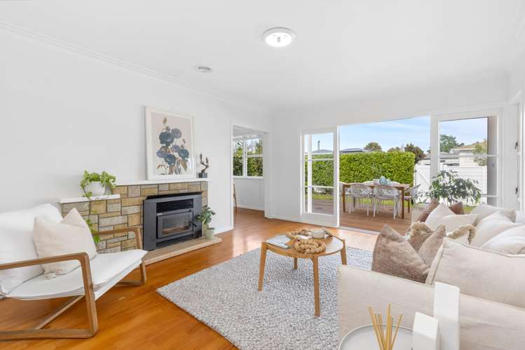 5 Maybelle Place Kelston_2