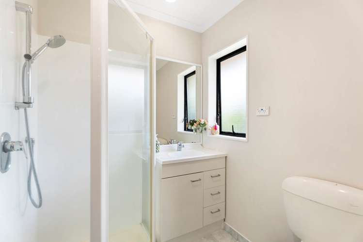 52 Wattle Farm Road Wattle Downs_12