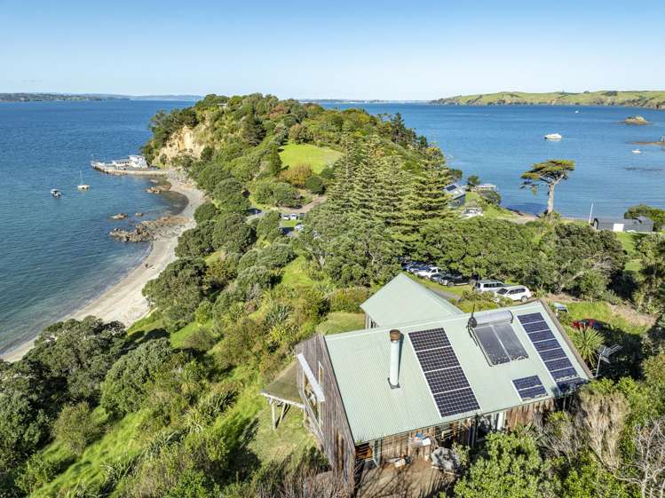 16 South Pacific Road Rakino Island_39