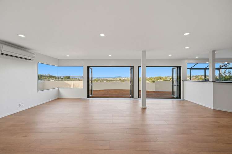 825 East Coast Road Browns Bay_30