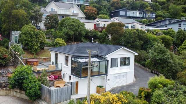 Harbour Views and Easy Entertaining