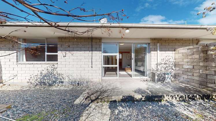 2/33 Cameron Street_0