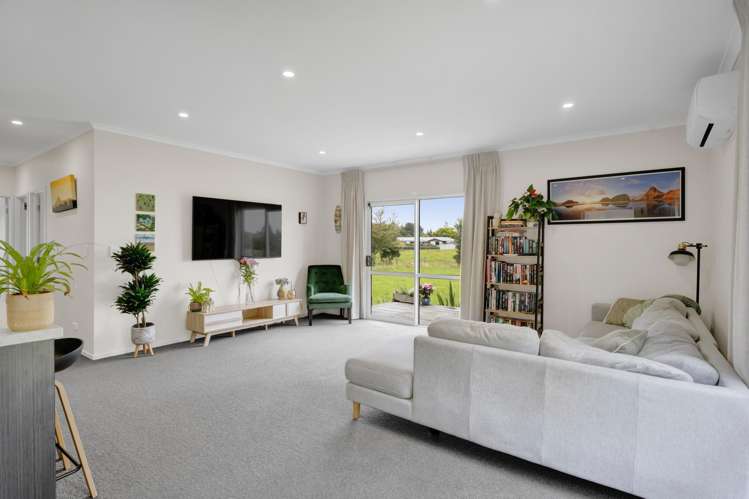 8 Manatu Lane Inglewood_8