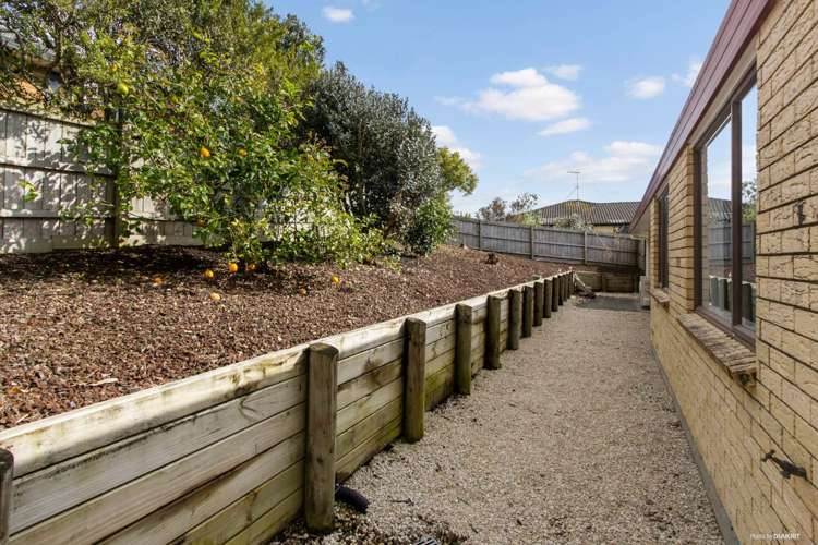 6 Plumstead Rise Glen Eden_5