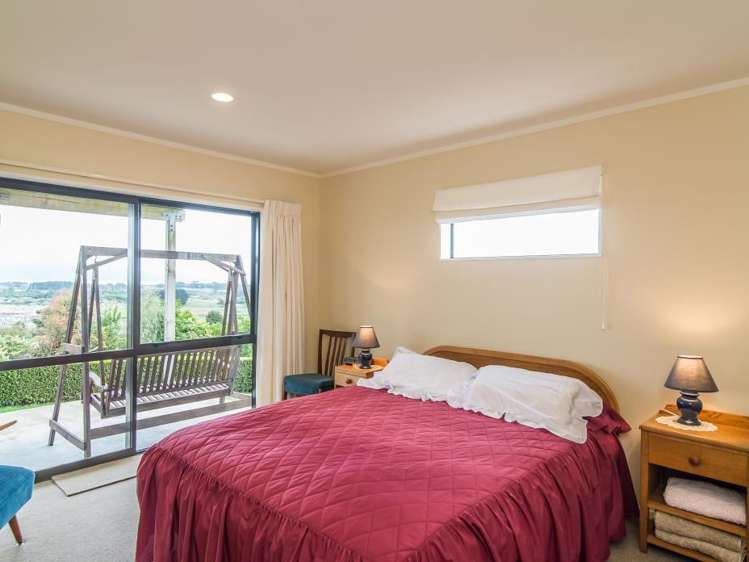 2 Matata Place Waikanae_13