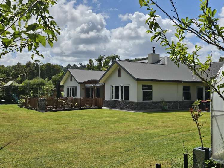 122B Rutherglen Road Paroa_24